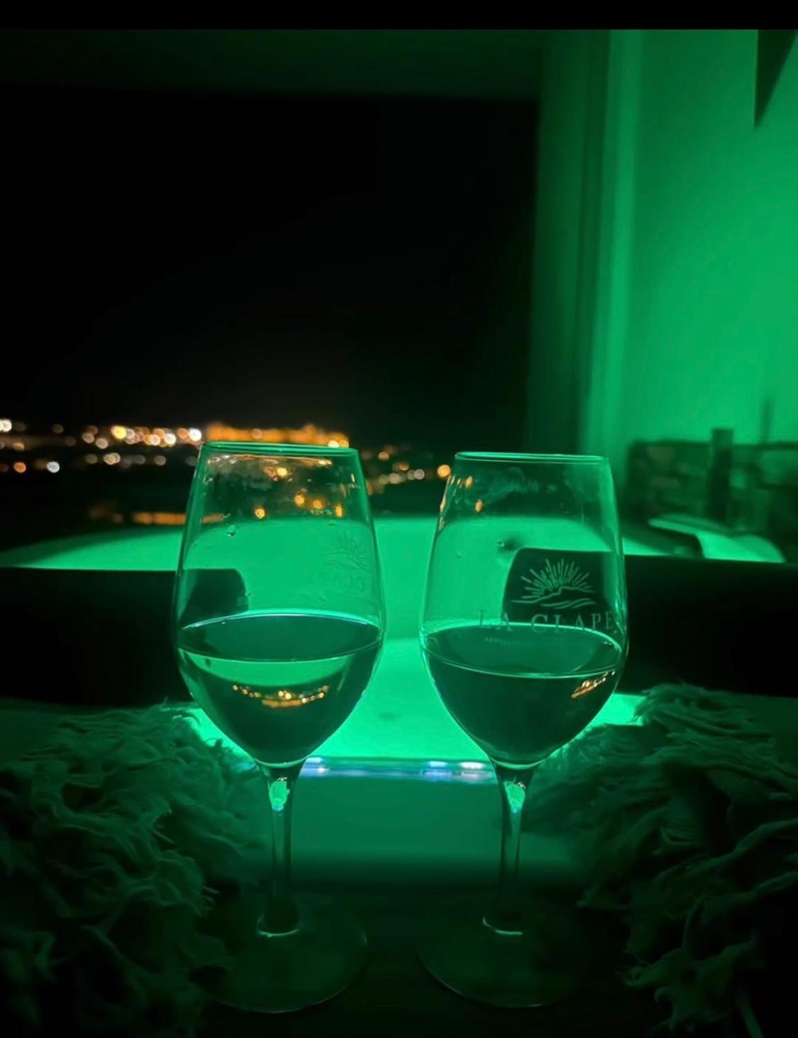 Panorama Suite romantique&Spa Carcassonne Exterior foto